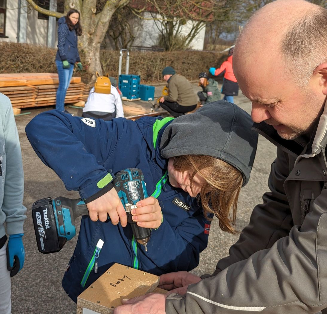 leine con de Schüler der Grundschule Bredenbeck bauen ihre eigenen